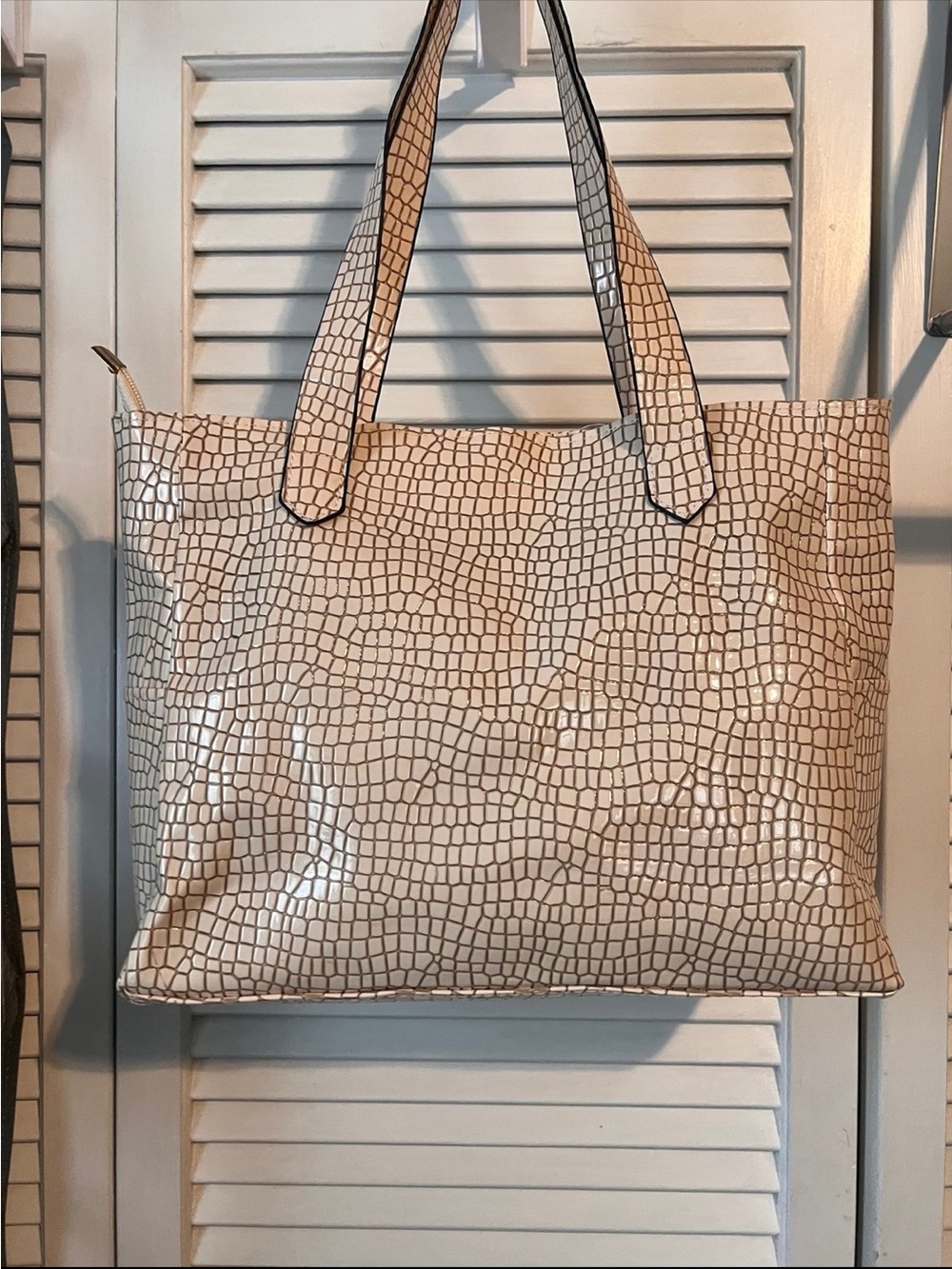 Beige Croc-Embossed Tote Bag - Neutral Chic NWOT ( Never Used)